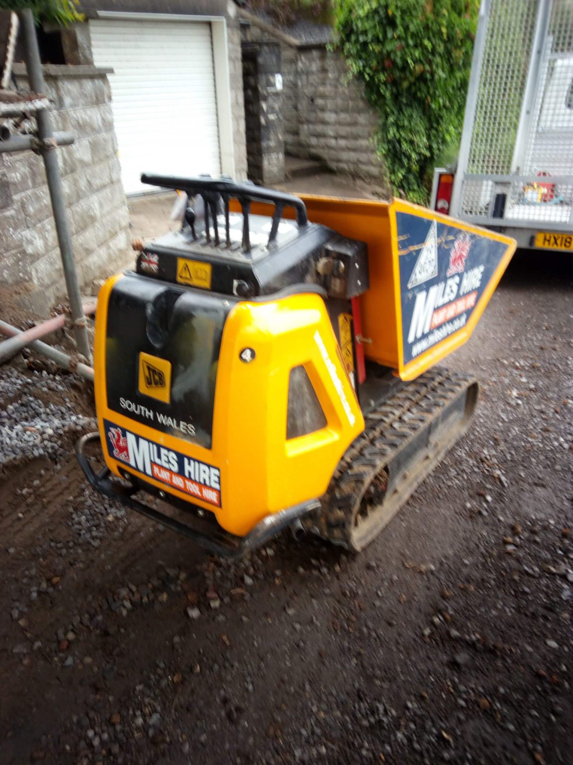 Dumper Hire Cardiff, Swansea & Bridgend Miles Hire